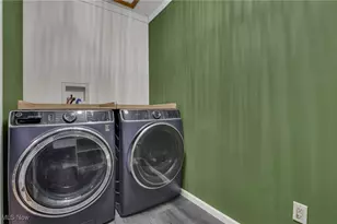 390 Spring Valley Dr, Zanesville, OH 43701 - Photo 23