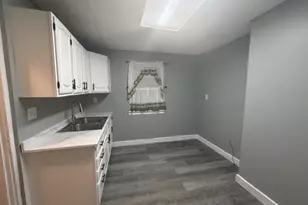 1476 Clermont Rd, Loveland, OH 44110 - Photo 7