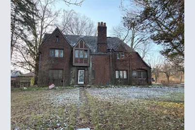 1660 5th Avenue, Youngstown, OH 44504 - Photo 1