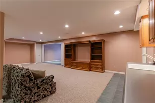 8955 Stoneybrook Dr, Grandview Heights, OH 44147 - Photo 41