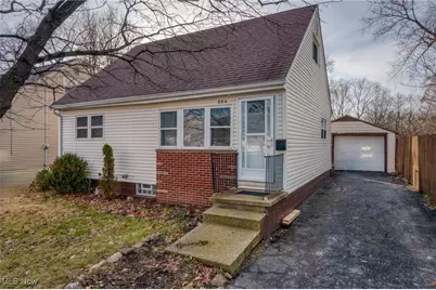 884 Blanding Avenue, Akron, OH 44310 - Photo 3