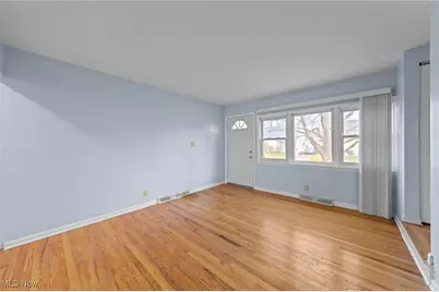 884 Blanding Avenue, Akron, OH 44310 - Photo 5