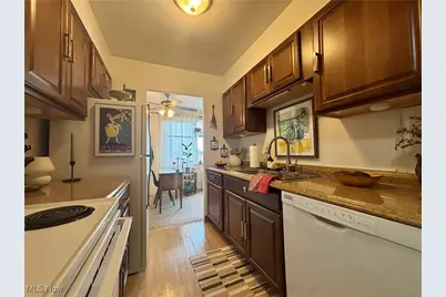 11850 Edgewater Drive #723, Oakwood, OH 44107 - Photo 5