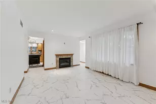 276 S Bayshore Dr, Columbiana, OH 44408 - Photo 9