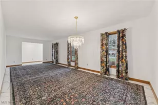 276 S Bayshore Dr, Columbiana, OH 44408 - Photo 5