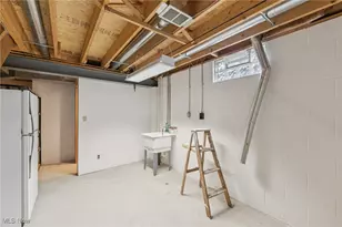 276 S Bayshore Dr, Columbiana, OH 44408 - Photo 31