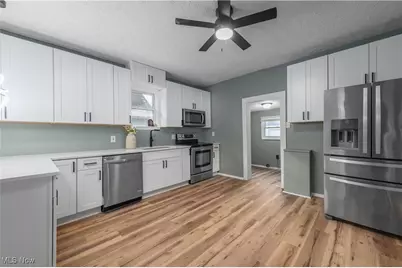 3128 W 48th Street, Loveland, OH 44102 - Photo 9