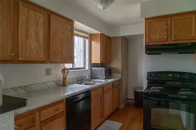 1519 Shaffer Drive, Lorain, OH 44053 - Photo 9