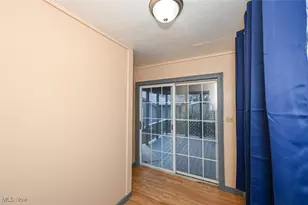 667 Elma St, Akron, OH 44310 - Photo 31