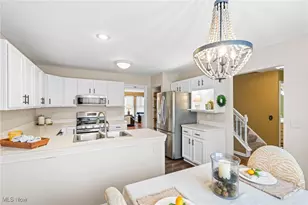 9026 Twin Hills Pkwy, Twinsburg, OH 44087 - Photo 17