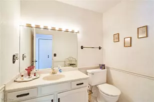 3384 S Smith Rd, Fairlawn, OH 44333 - Photo 13