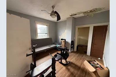 1048 Broadway Street, Martins Ferry, OH 43935 - Photo 11