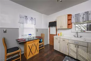 1629 Gibbs Ave NE, Canton, OH 44705 - Photo 11