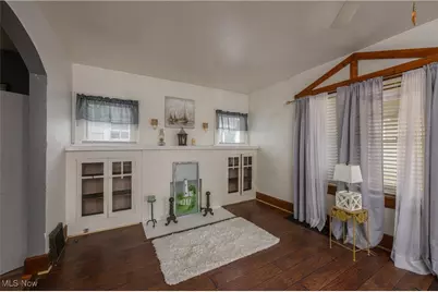 1629 Gibbs Avenue NE, Canton, OH 44705 - Photo 7