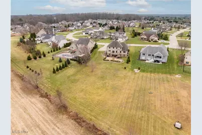 8487 Sandbridge Street NW, Massillon, OH 44646 - Photo 47