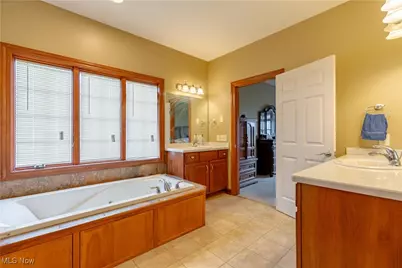 8487 Sandbridge Street NW, Massillon, OH 44646 - Photo 21