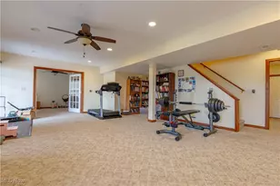 8487 Sandbridge St NW, Massillon, OH 44646 - Photo 33