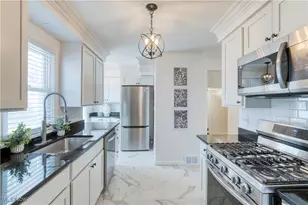 16904 Invermere Ave, Loveland, OH 44128 - Photo 7