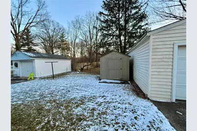 294 16th Street, Elyria, OH 44035 - Photo 3