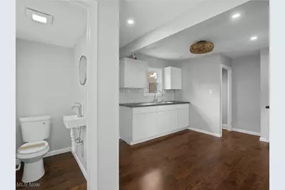 5231 Philip Avenue, Maple Heights, OH 44137 - Photo 9