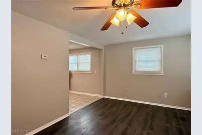 707 Vermont Drive, Lorain, OH 44052 - Photo 19