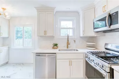 17319 Invermere Avenue, Loveland, OH 44128 - Photo 13