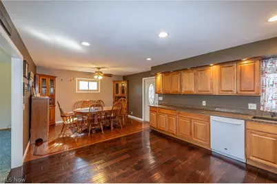 490 Mapleview Drive, Green Hills, OH 44131 - Photo 11