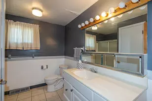 490 Mapleview Dr, Green Hills, OH 44131 - Photo 25