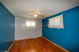 490 Mapleview Dr, Green Hills, OH 44131 - Photo 27