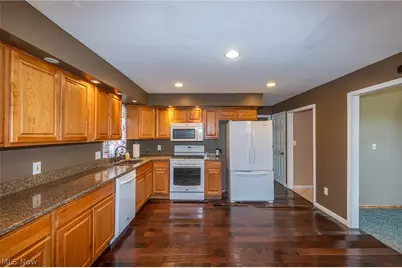 490 Mapleview Drive, Green Hills, OH 44131 - Photo 15