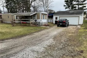 39 W Washburn St, New London, OH 44851 - Photo 1