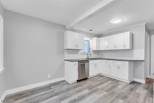 3175 Sycamore Rd, Cleveland Heights, OH 44118 - Photo 9