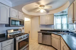 398 Crestview Ave, Akron, OH 44320 - Photo 13