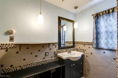 398 Crestview Avenue, Akron, OH 44320 - Photo 25