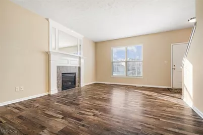 172 Stockwell Court, Wadsworth, OH 44281 - Photo 7