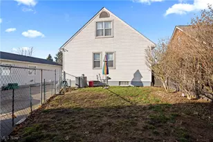 439 Larkin Ave, Akron, OH 44305 - Photo 5