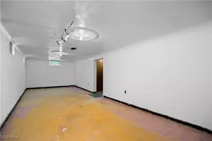 439 Larkin Ave, Akron, OH 44305 - Photo 31