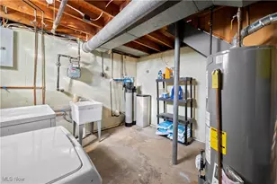 439 Larkin Ave, Akron, OH 44305 - Photo 35