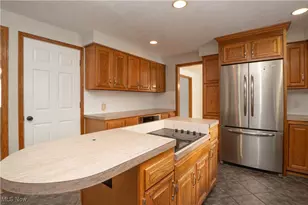 2218 Hidden Brook St NE, Canton, OH 44721 - Photo 15