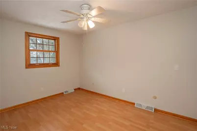 2218 Hiddenbrook Street NE, Canton, OH 44721 - Photo 35