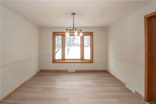 2218 Hidden Brook St NE, Canton, OH 44721 - Photo 9