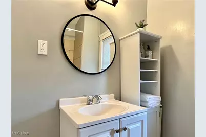 10702 Lamontier Avenue, Loveland, OH 44104 - Photo 23