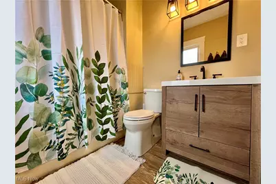 10702 Lamontier Avenue, Loveland, OH 44104 - Photo 15