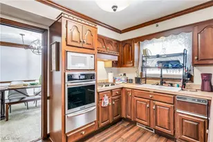 858 Squirrel Hill Dr, Boardman, OH 44512 - Photo 9