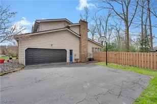 858 Squirrel Hill Dr, Boardman, OH 44512 - Photo 39