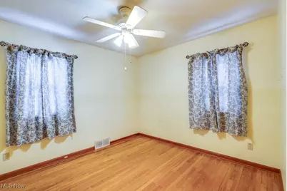 6506 Orchard Avenue, Parma, OH 44129 - Photo 11