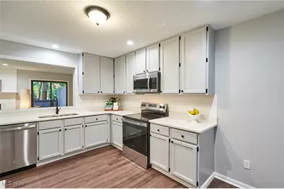 263 Millcreek Drive, Akron, OH 44307 - Photo 9