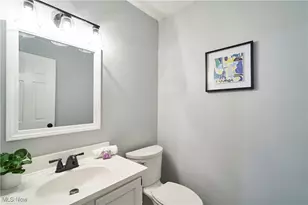 263 Millcreek Dr, Akron, OH 44307 - Photo 13