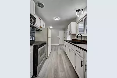 10645 Wilma Avenue NE, Alliance, OH 44601 - Photo 13