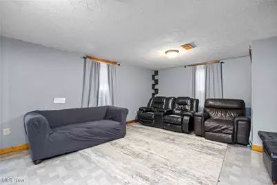 2108 E 41st Street, Lorain, OH 44055 - Photo 25